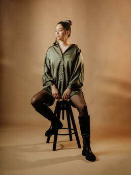 Sophia Portrait Lächeln Studiofotografie