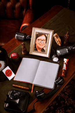 Podcast Fotografie Retro Mikrofone Notizbuch Studioaufnahme