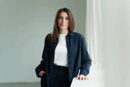 Rechtsanwältin Deniz Lissermann bei einem Business Portrait in Frankfurt